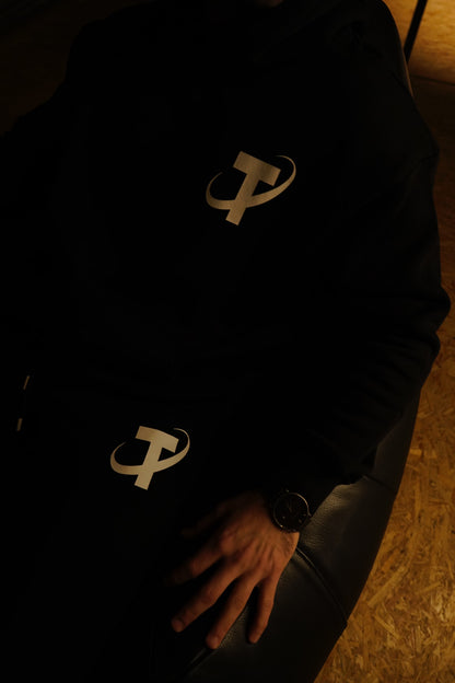 traquie V1 tracksuit